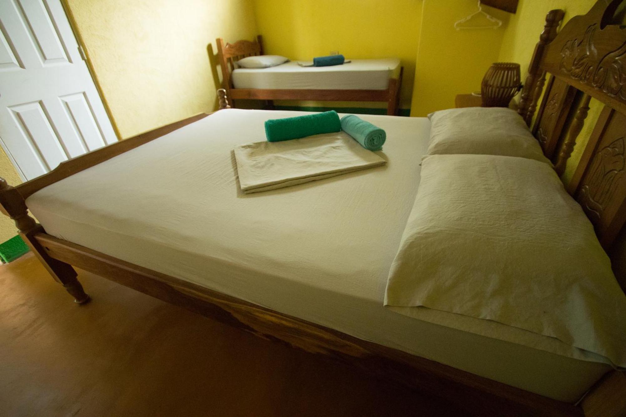 Hostel Life Is Good Moyogalpa Bagian luar foto