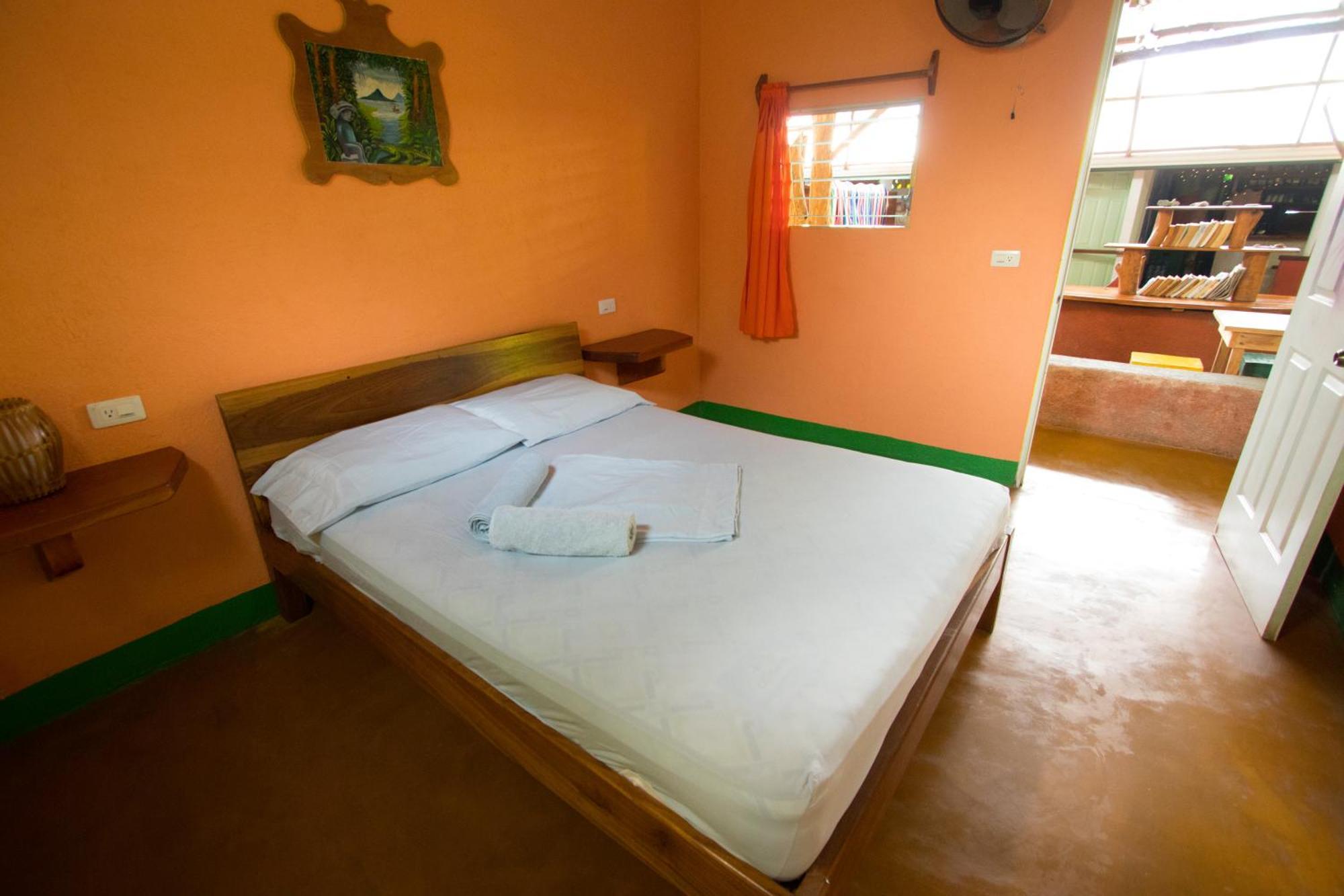 Hostel Life Is Good Moyogalpa Bagian luar foto